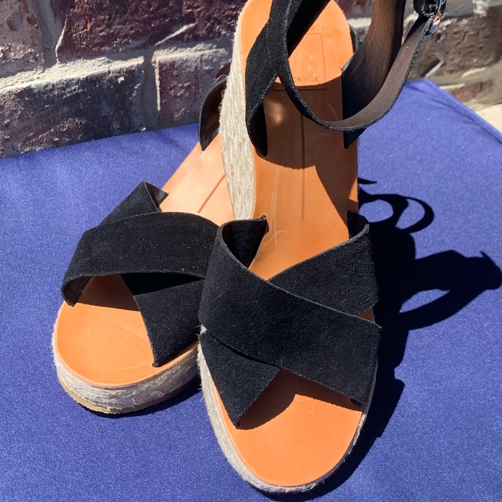 Dolce Vita Black Wedge Sandals Size 9.5